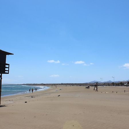 2Br Terrace Home - 10 Min Walk To The Beach Playa Honda  Eksteriør billede
